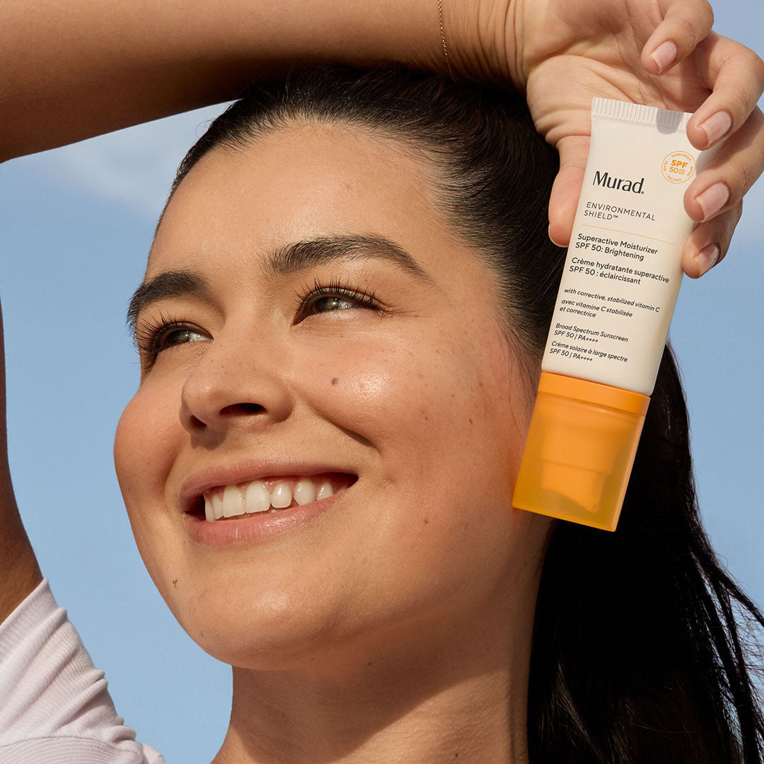 Murad Superactive SPF 50 Moisturizer - Protector Solar 3 en 1 Antimanchas Iluminador con Vitamina C